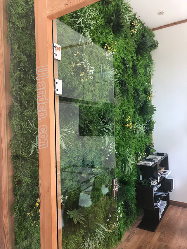 辦公場所使用的仿真植物墻